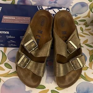 Birkenstock Gold Sandals - sz 38 / 7